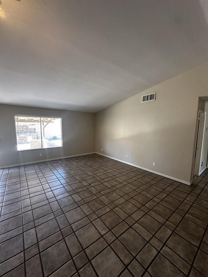 6186 S Truman Dr #1 - Photo 7 of 37