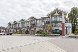 featured image of 4180 Bayview St