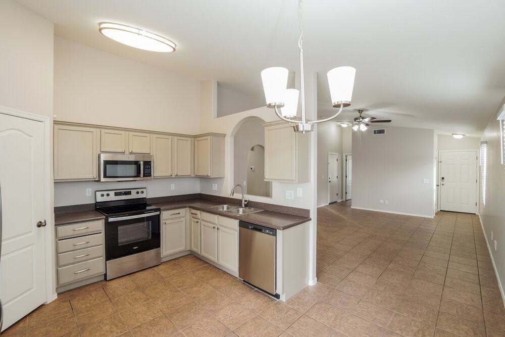 25279 W Parkside Ln S - Photo 6 of 16