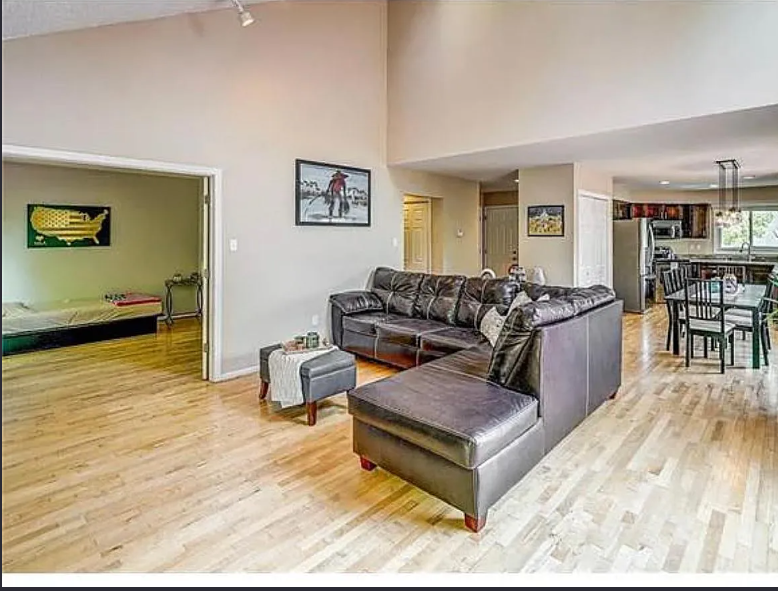 1706 Sheldrake Ct #1 - Photo 4 of 7