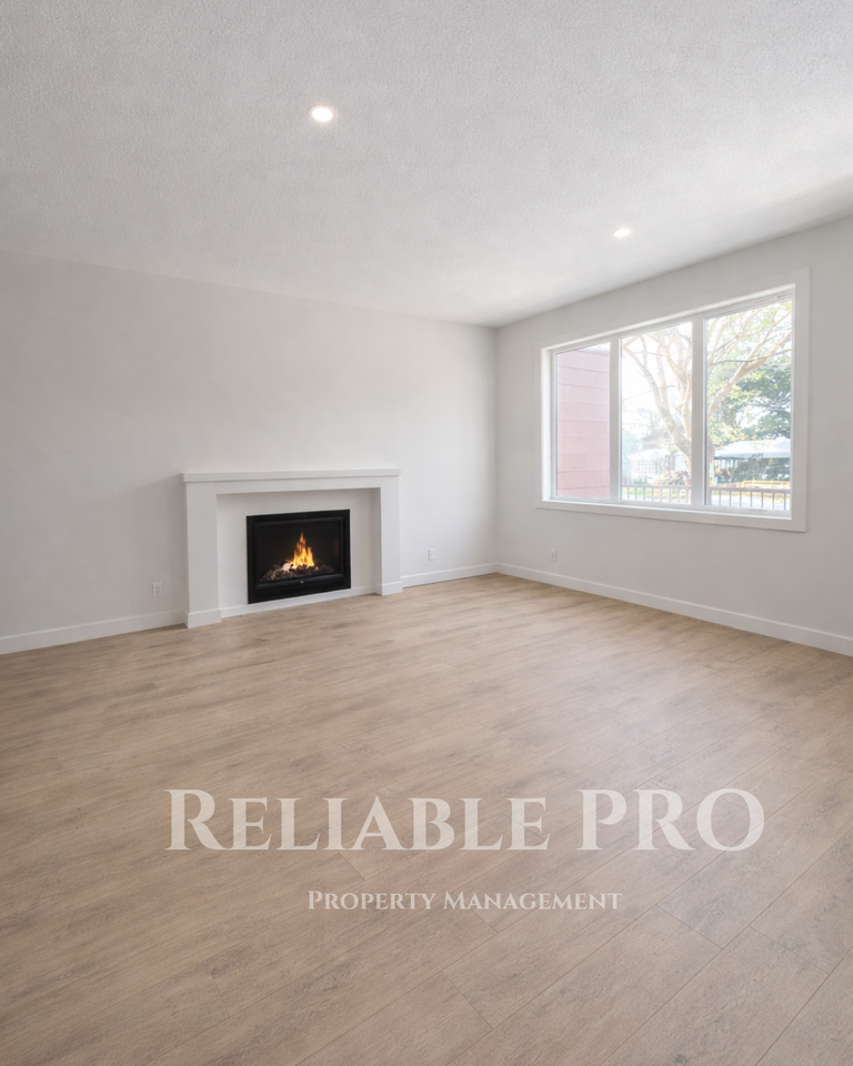 New Westmount Townhome | A/C, Fireplace, HUGE walk in closet | 2.5 Bath, Steps from 124 St - Photo 7 of 28