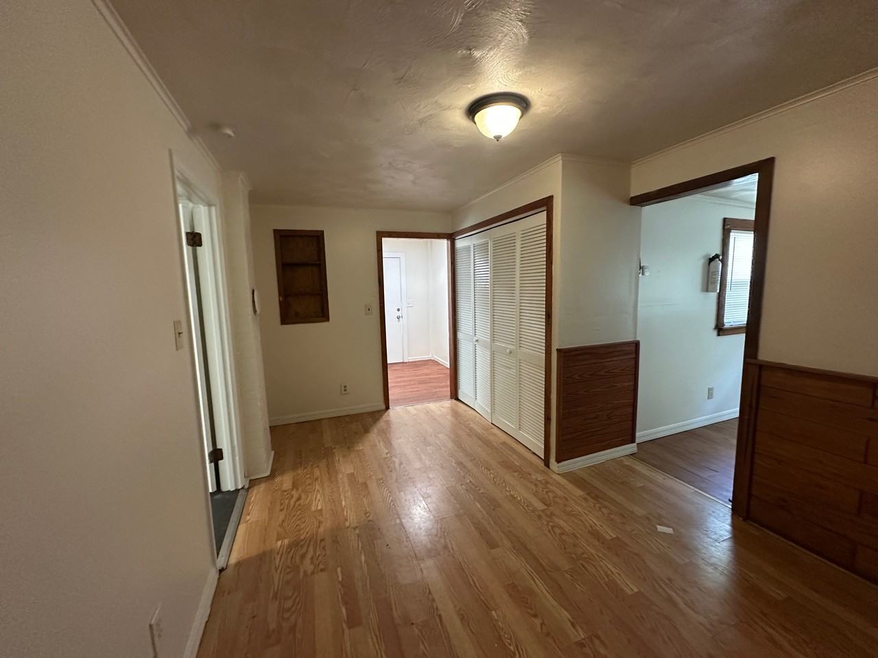 407 Poinsettia Rd #2 - Photo 7 of 12