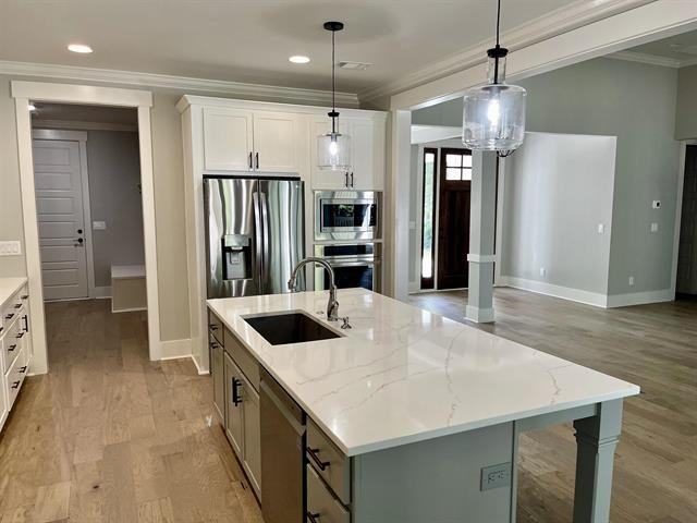 1830 Snug Harbor Dr #1 - Photo 4 of 24