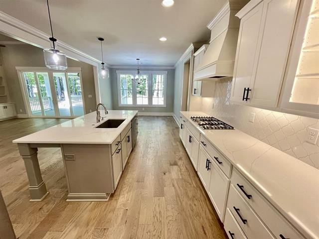 1830 Snug Harbor Dr #1 - Photo 5 of 24