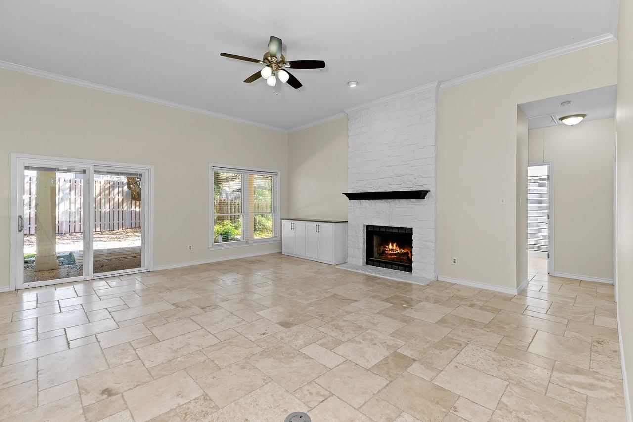 306 Copperleaf Rd #1 - Photo 3 of 12