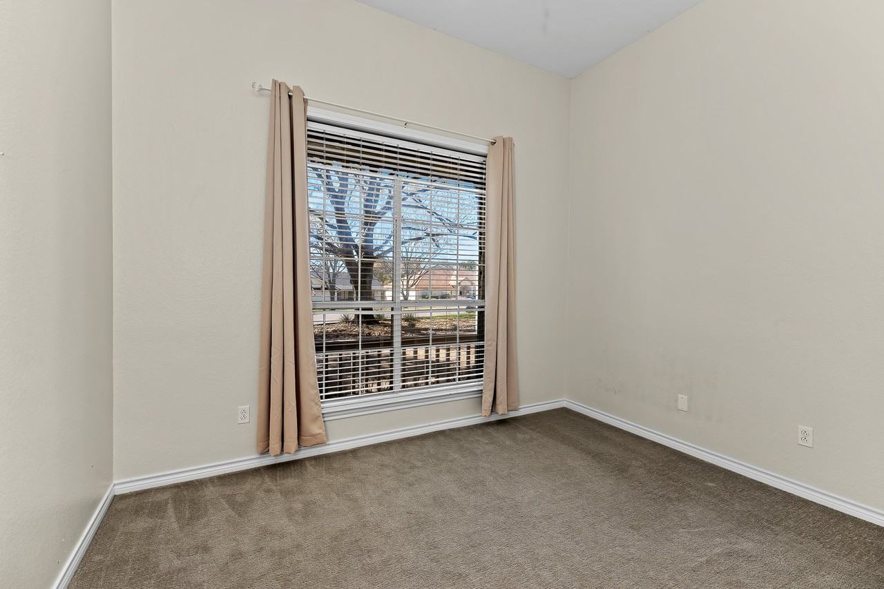 306 Copperleaf Rd #1 - Photo 5 of 12