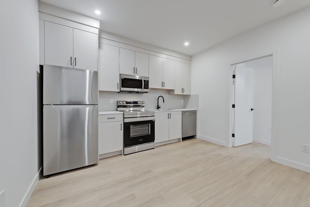 Tuxedo Park Avas - Photo 5 of 16