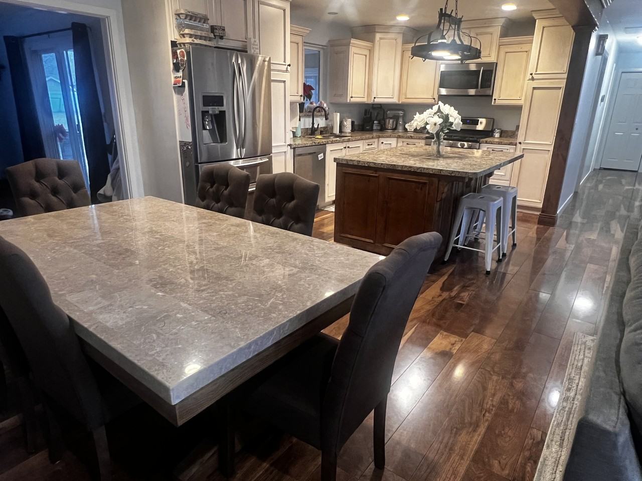 1900 E St - Photo 4 of 14