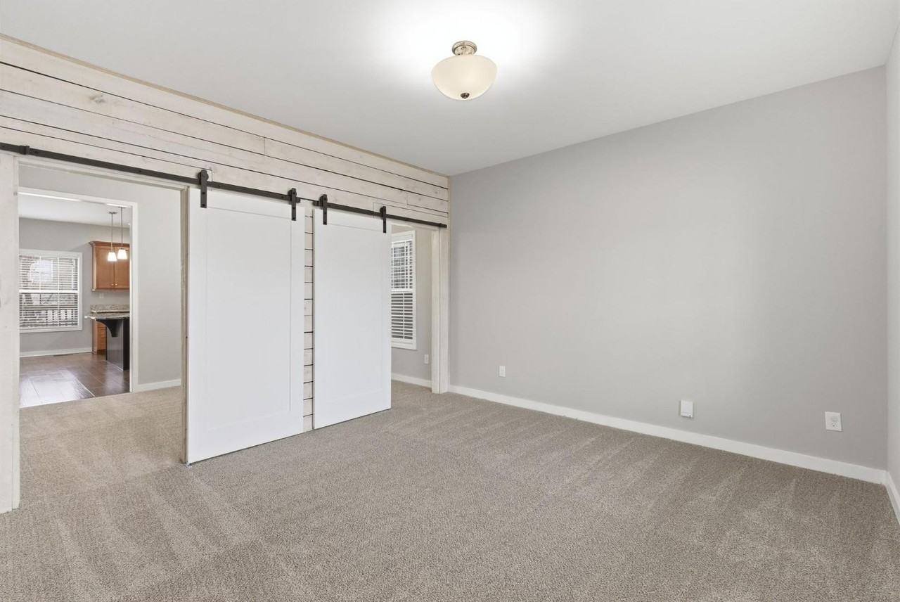 1168 Autumn Ridge Dr - Photo 4 of 11