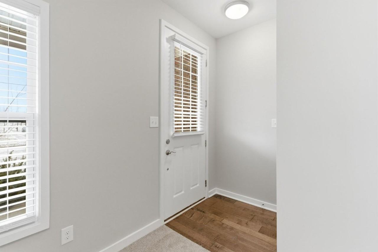 1168 Autumn Ridge Dr - Photo 5 of 11