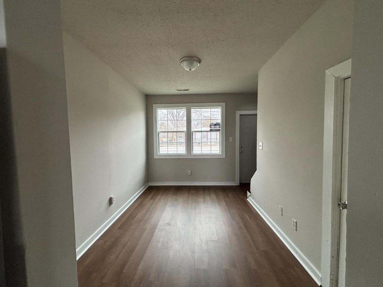 656 Dr Martin Luther King Jr Blvd - Photo 5 of 10