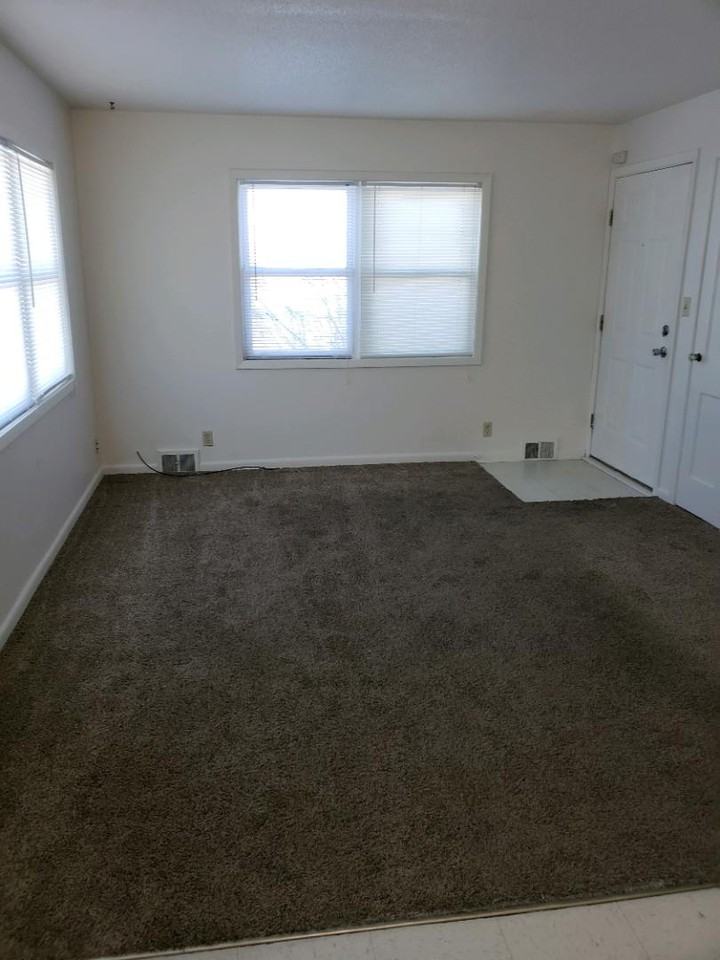 517 E Saint Patrick Street - Photo 2 of 7