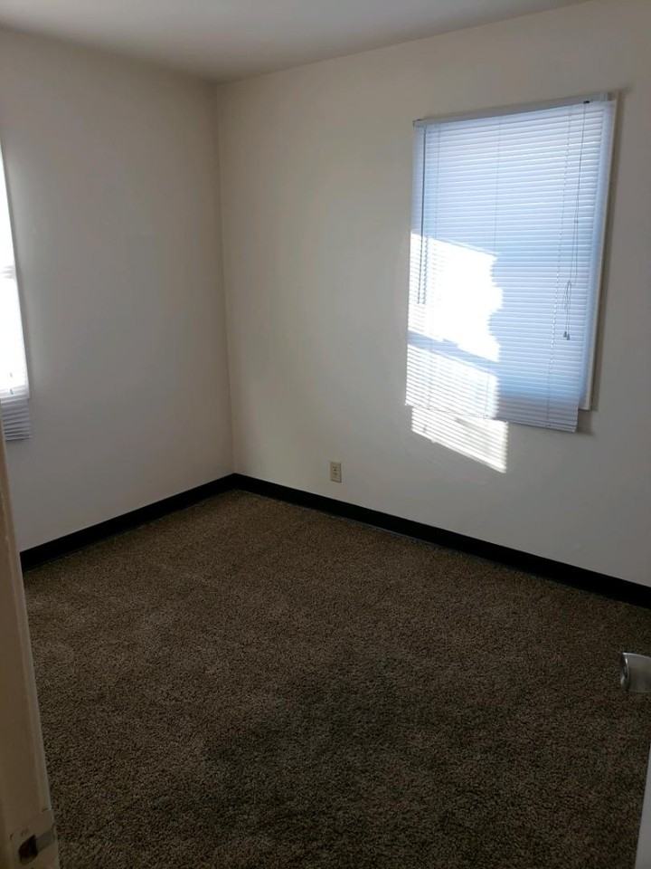 517 E Saint Patrick Street - Photo 5 of 7