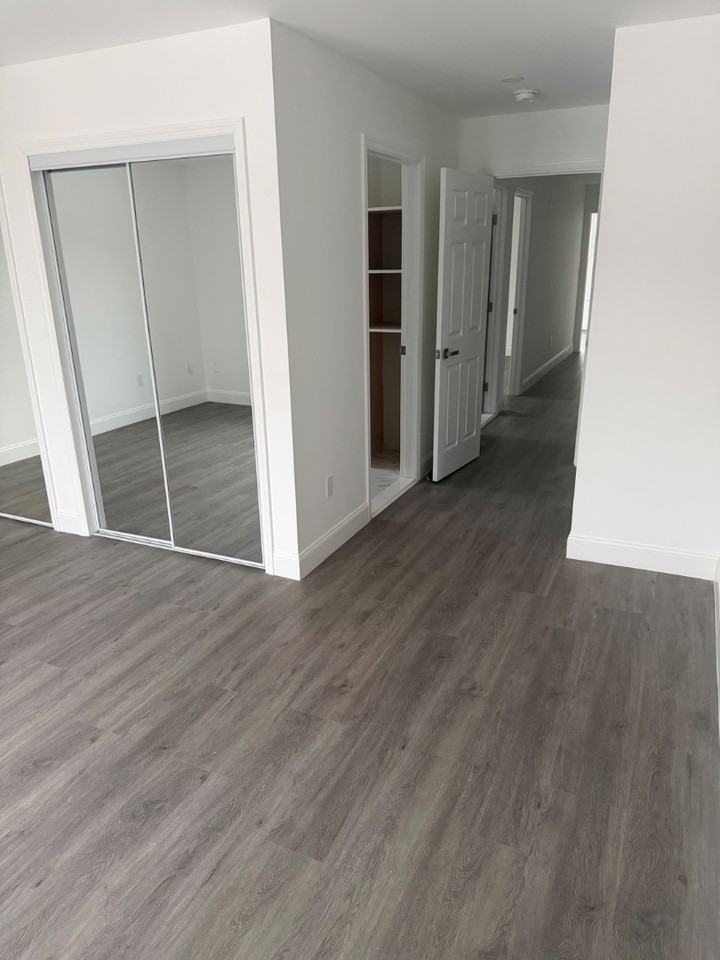 15 Potomac St - Photo 4 of 10