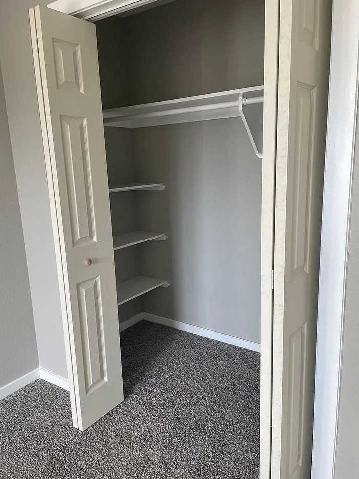 511 N Main St #B - Photo 7 of 14