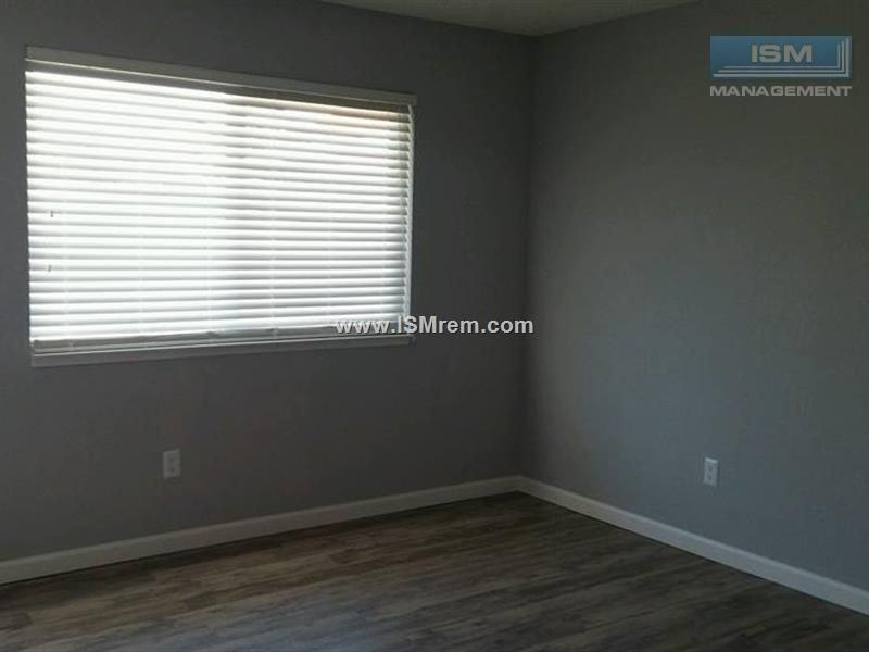 Lake Boulevard Apartment Homes - Photo 6 of 9