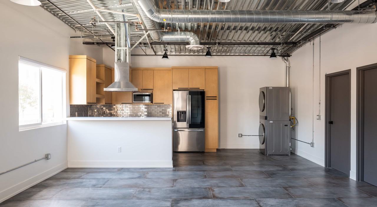 605 Lofts - Photo 2 of 50