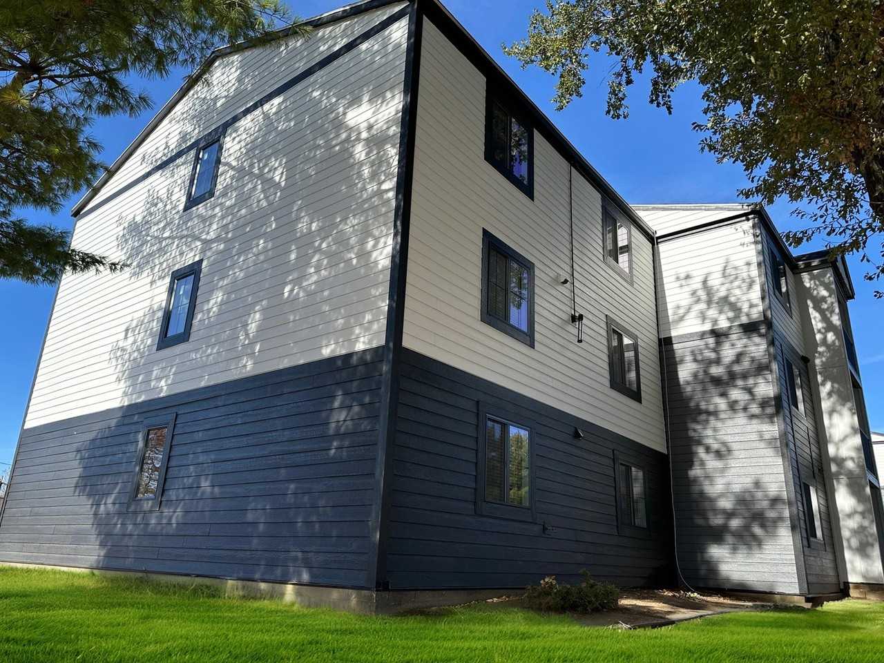 The Brickstone - Photo 3 of 9