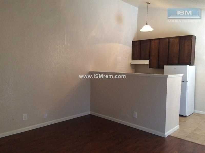 Parkwood Apartments - Photo 6 of 14