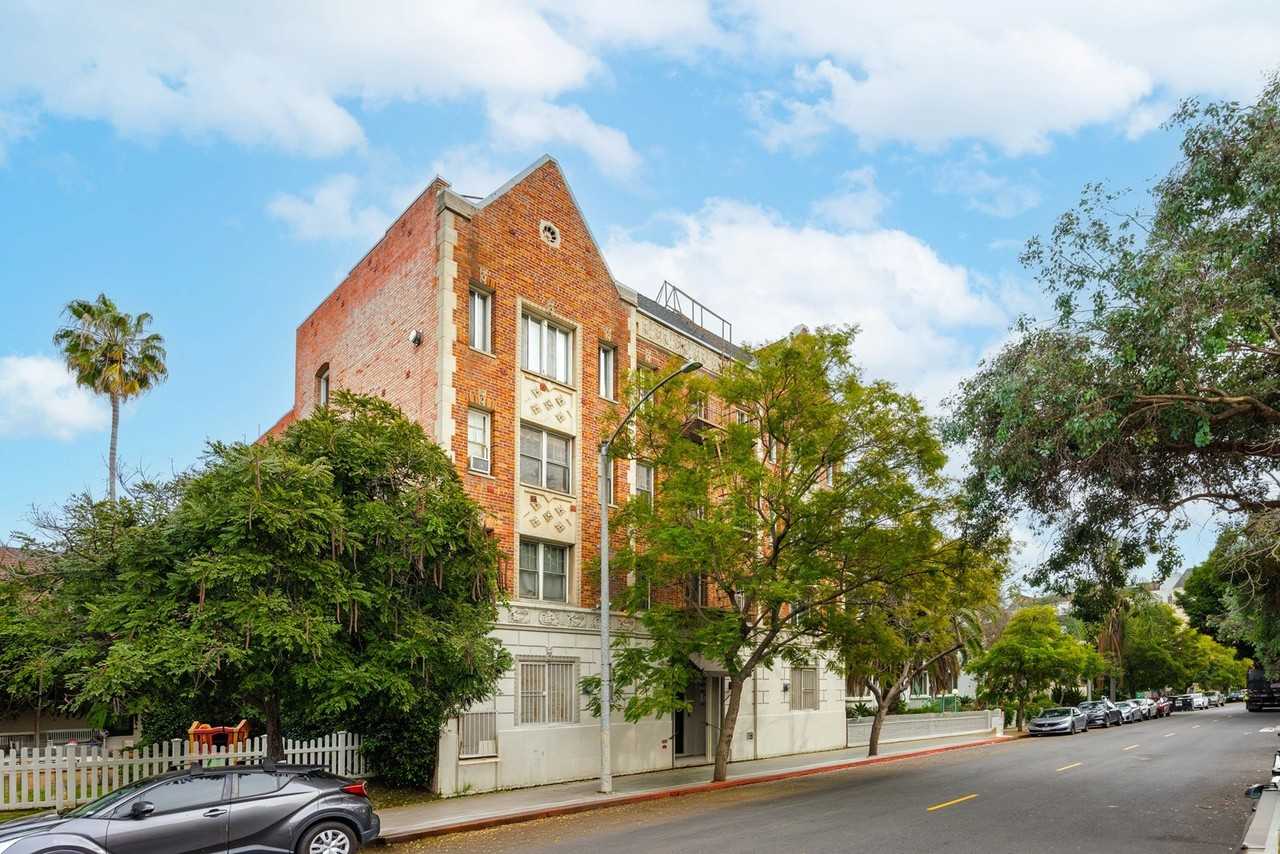 Gailmore Apartments - Photo 2 of 50