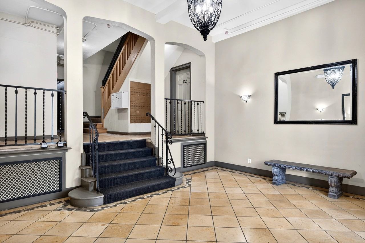 Gailmore Apartments - Photo 5 of 50