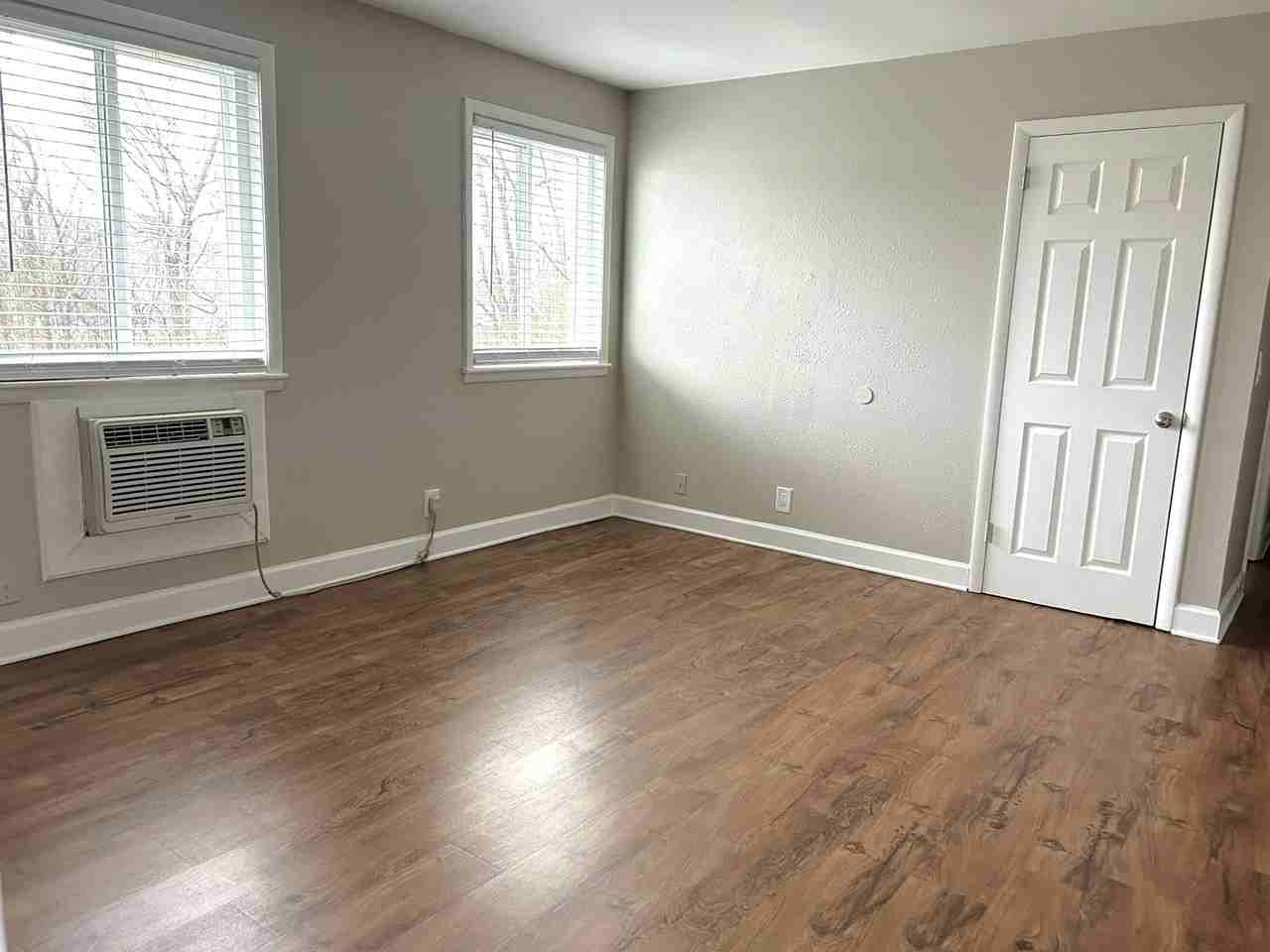 Colonial Village Apartments - Photo 2 of 50