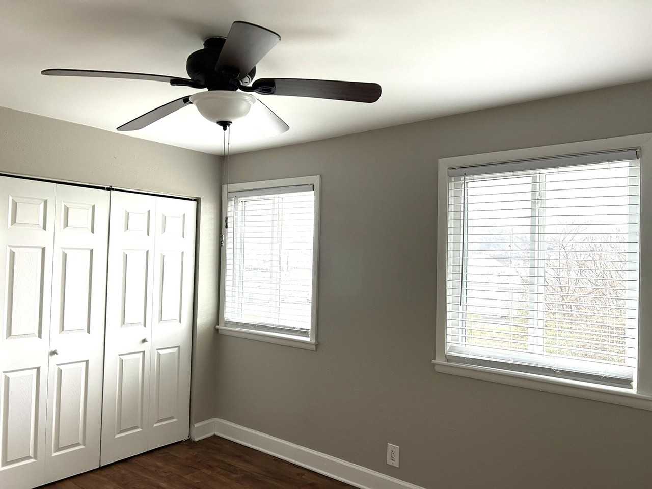 Colonial Village Apartments - Photo 6 of 50