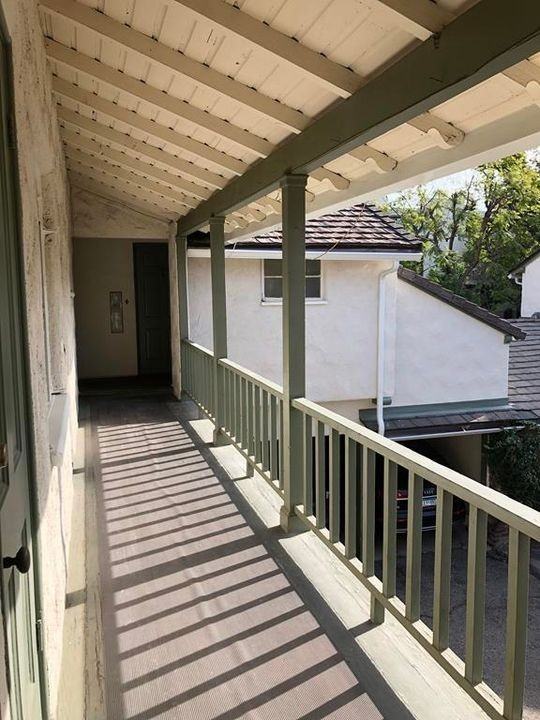 1221 N Sweetzer Ave - Photo 3 of 26