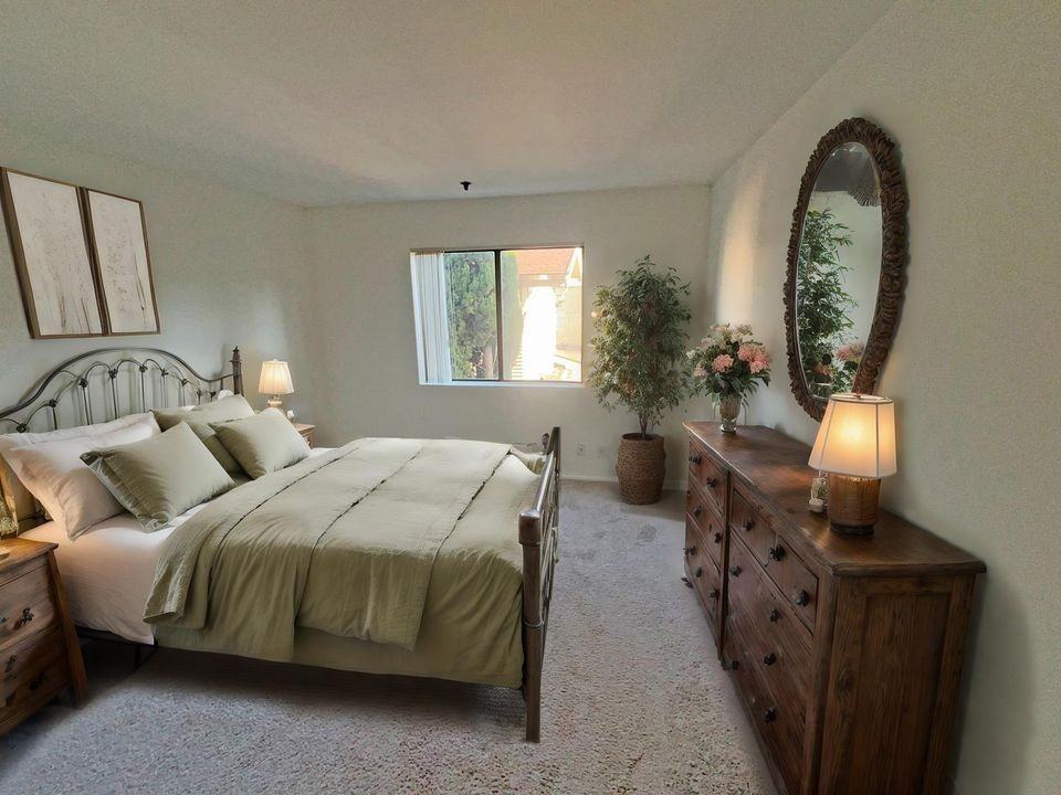 1321 N Vista St - Photo 6 of 50