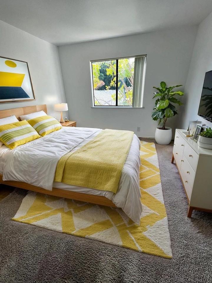 1321 N Vista St - Photo 5 of 50