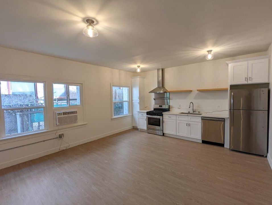 133 N Reno St - Photo 3 of 46