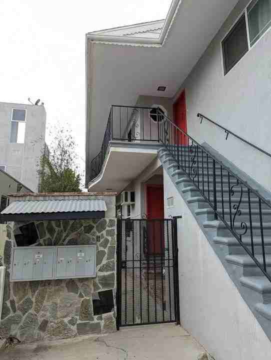 1509 S Orange Grove Ave - Photo 3 of 50