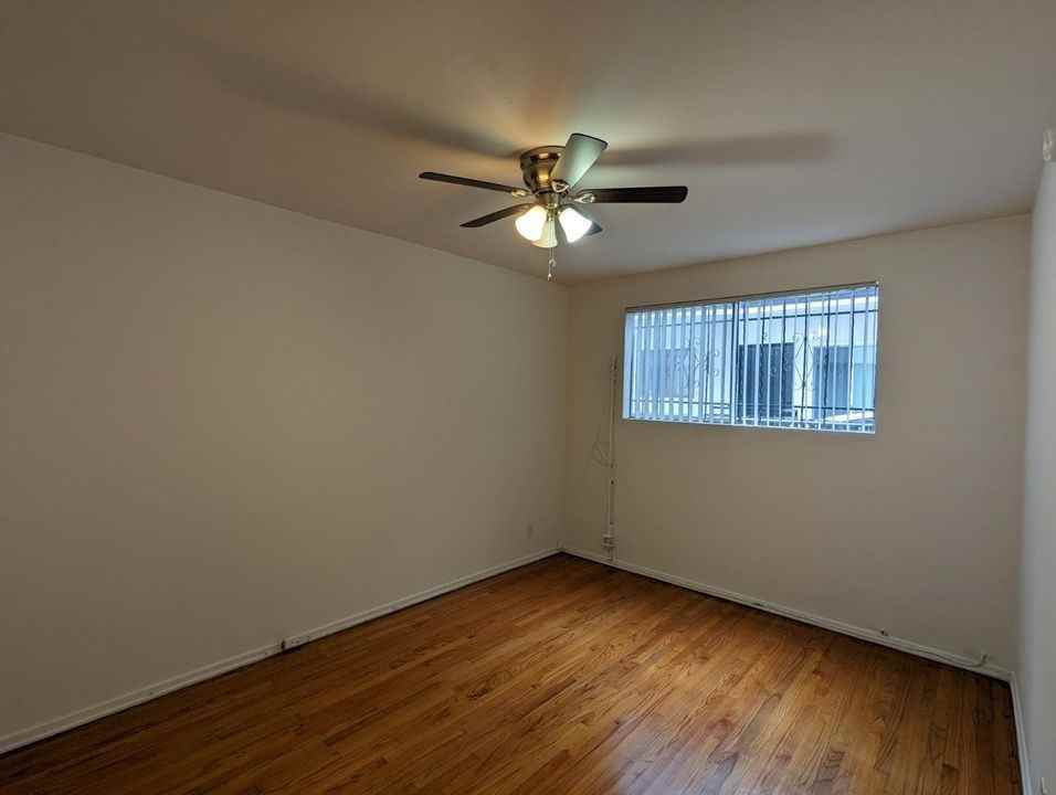 1514 S Orange Grove Ave - Photo 7 of 50