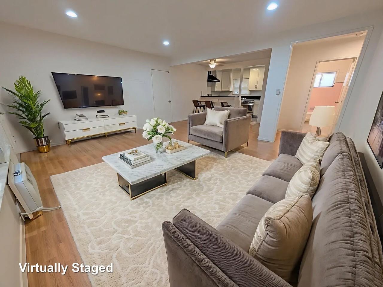 1532 S Bundy Dr - Photo 6 of 33