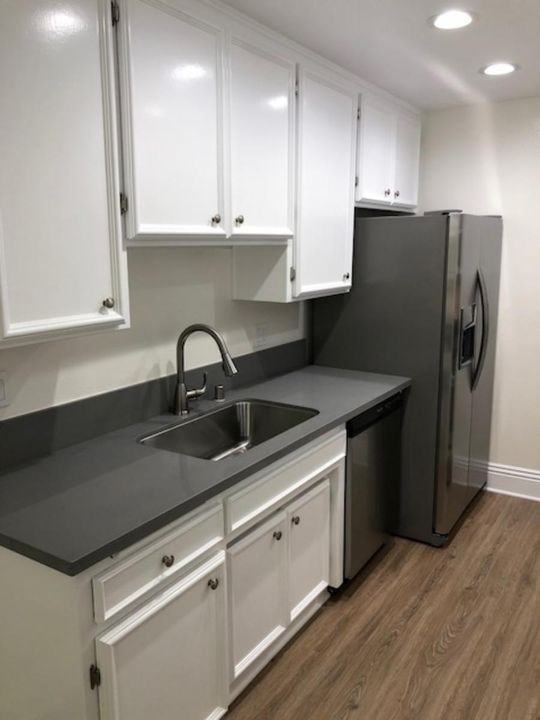 1940 Malcolm Ave - Photo 4 of 50