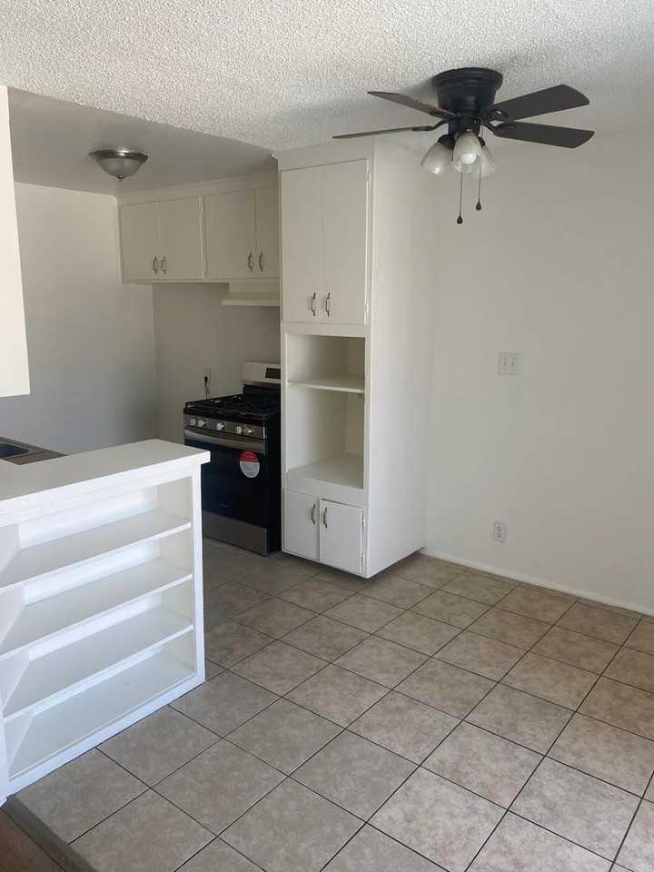 21809 Lanark - Photo 3 of 50