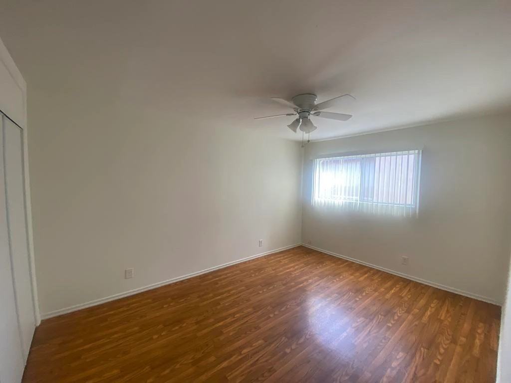 21809 Lanark - Photo 7 of 50