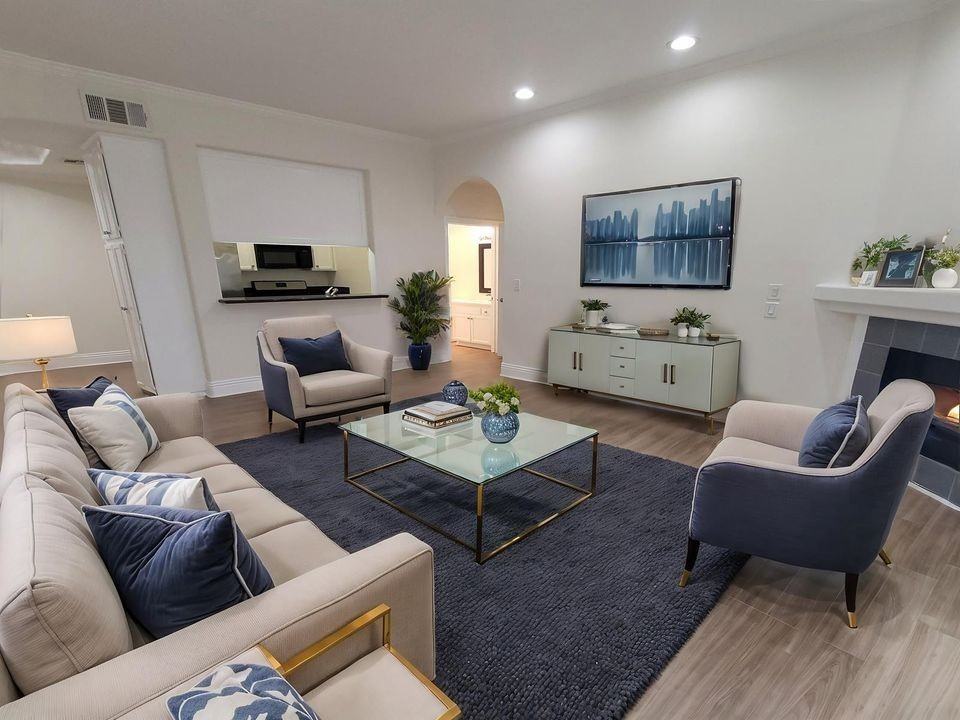 2669 S Barrington Ave - Photo 5 of 50