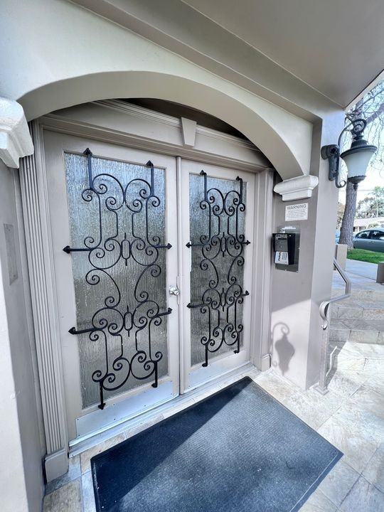 2969 Kelton Ave - Photo 2 of 50