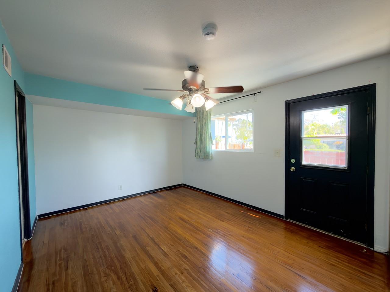 7091 Eckstrom Ave #NA - Photo 4 of 10