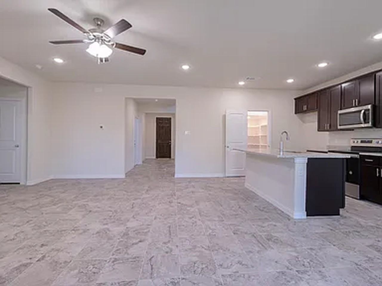 1028 Park Oak Ln #NA - Photo 3 of 23