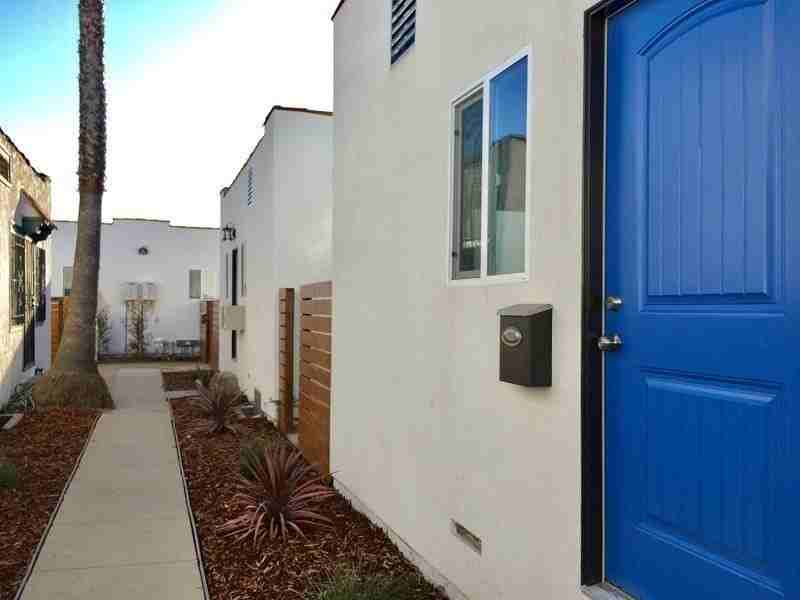 3920 W 27th St - Photo 2 of 4