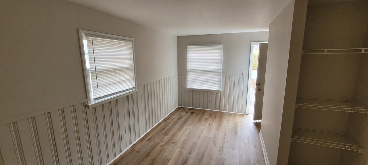 903 Martin St #B - Photo 4 of 8