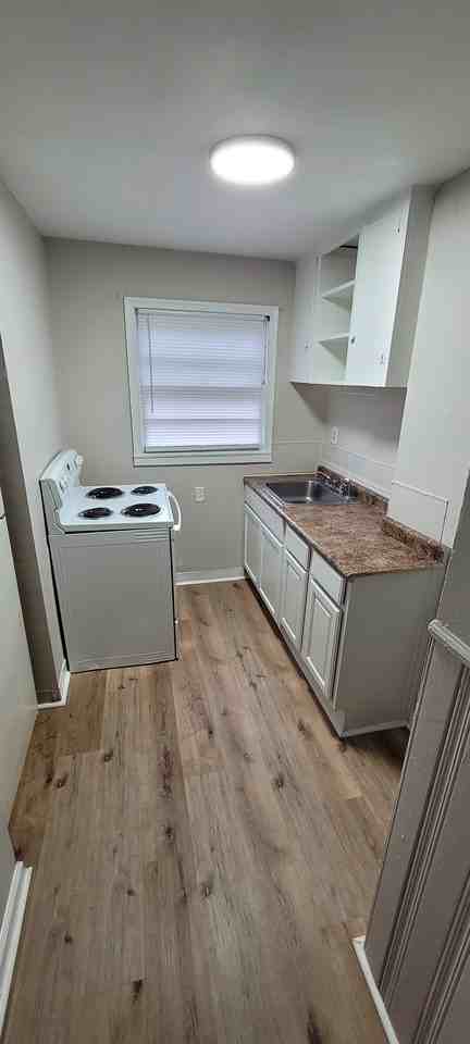 903 Martin St #B - Photo 5 of 8