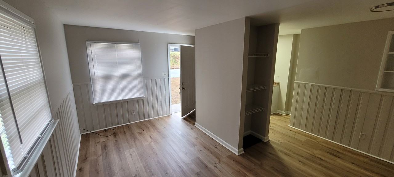 903 Martin St #B - Photo 7 of 8