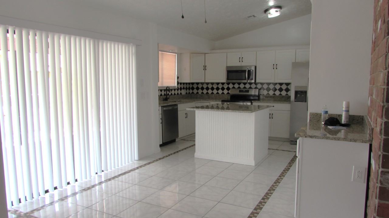 2517 Sw Barber Ln #NA - Photo 3 of 20