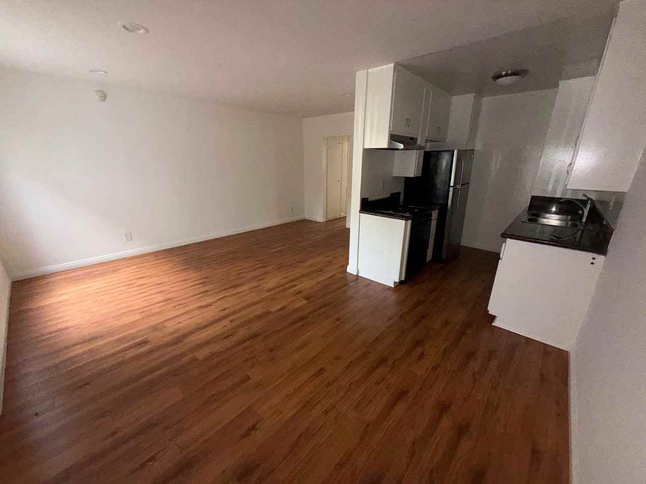 4524 S Slauson Ave - Photo 4 of 50