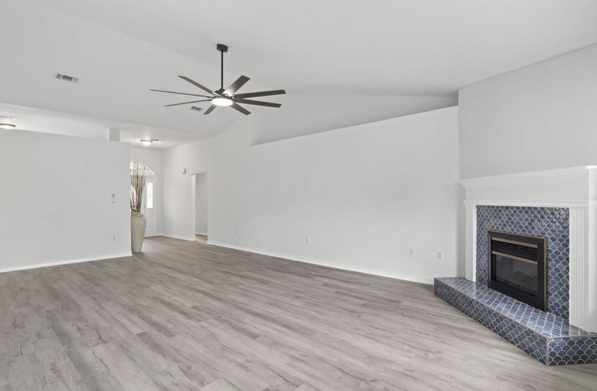 151 Beacon Way #NA - Photo 4 of 18