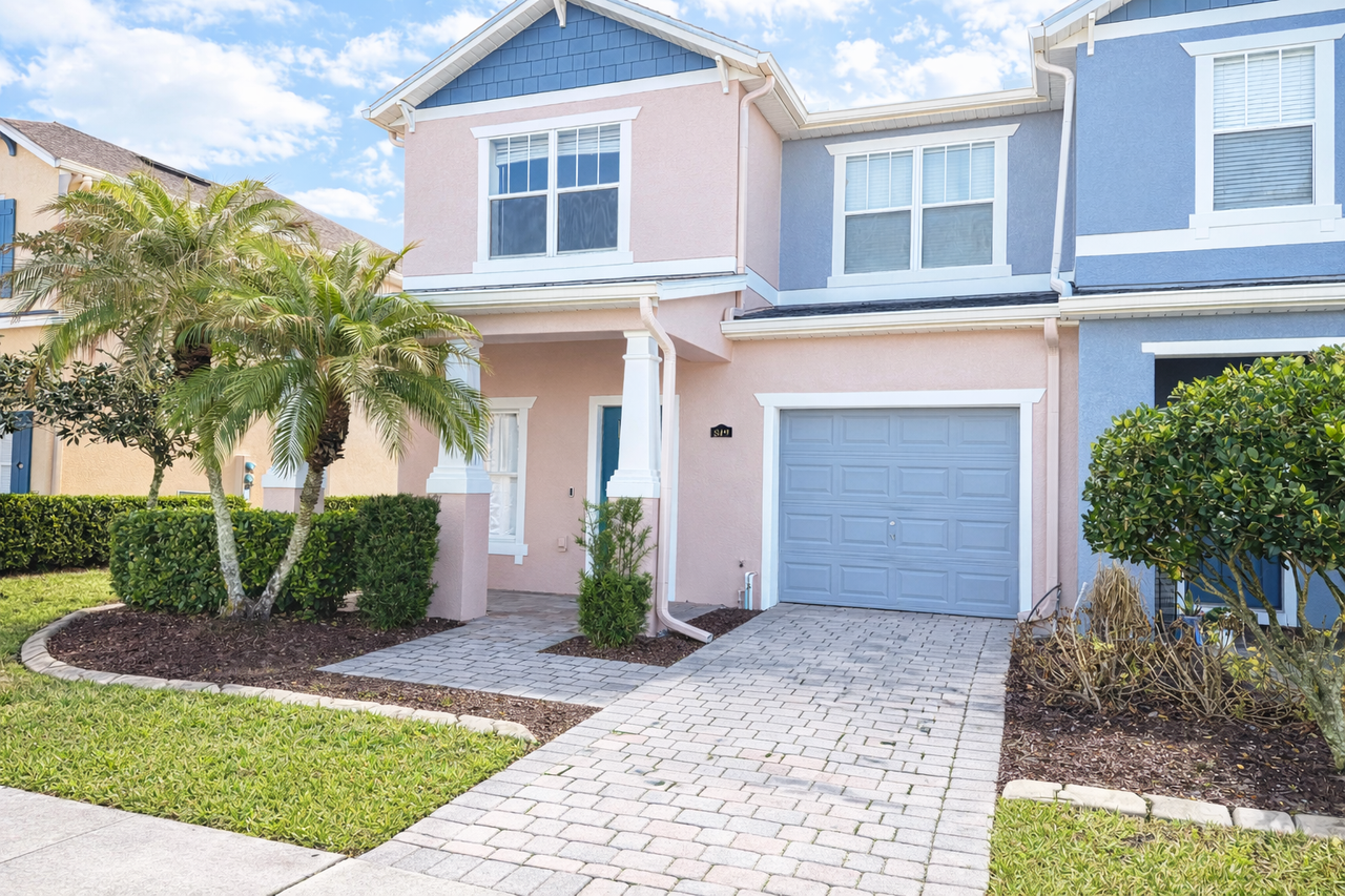 819 Pine Pointe Ln #819 - Photo 2 of 12