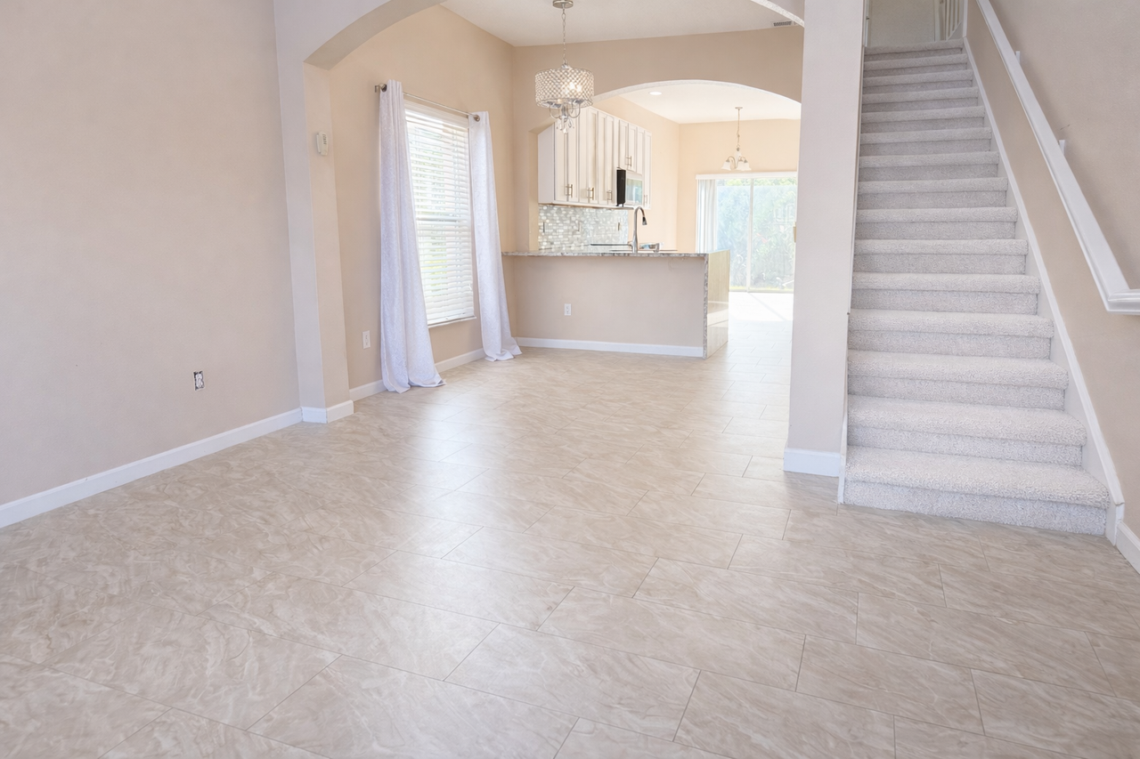 819 Pine Pointe Ln #819 - Photo 3 of 12